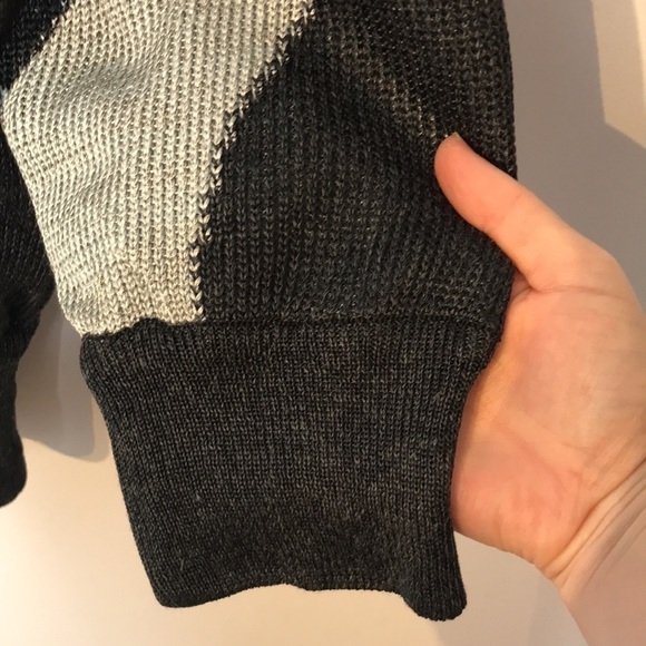 Escada Gray and Cream Crew Neck Sweater - Picture 7 of 14